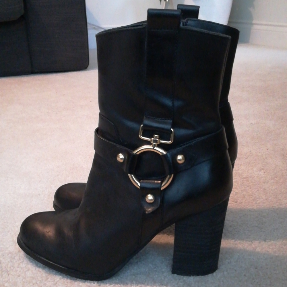 Guess leather moto style boots
